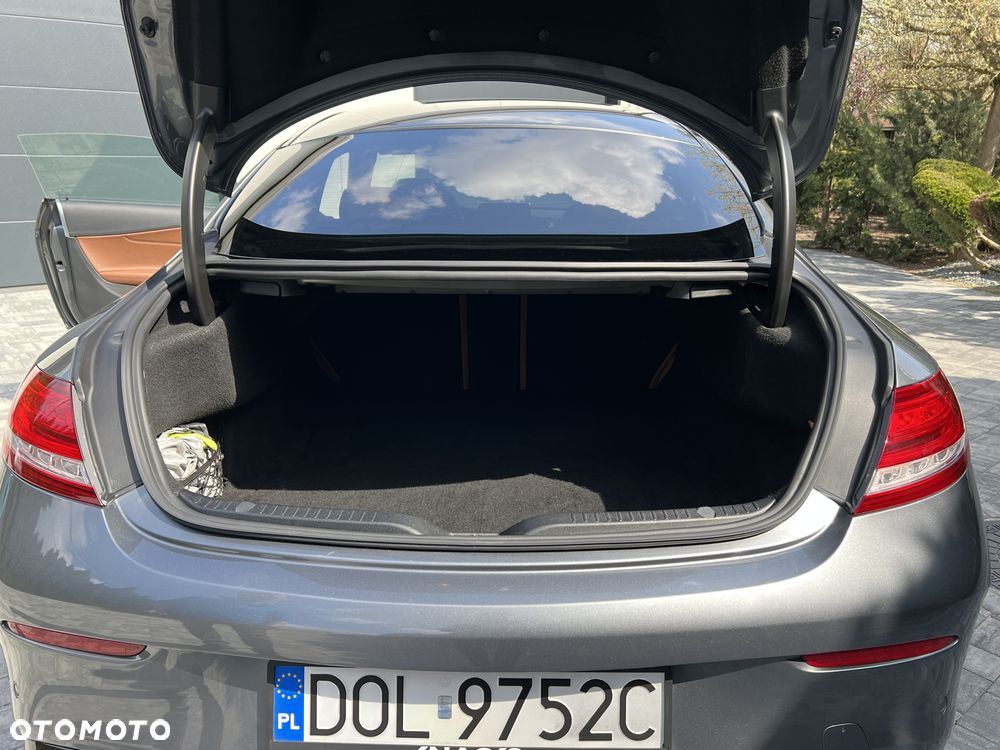 Mercedes-Benz Klasa C 300 7G-TRONIC AMG Line - 25