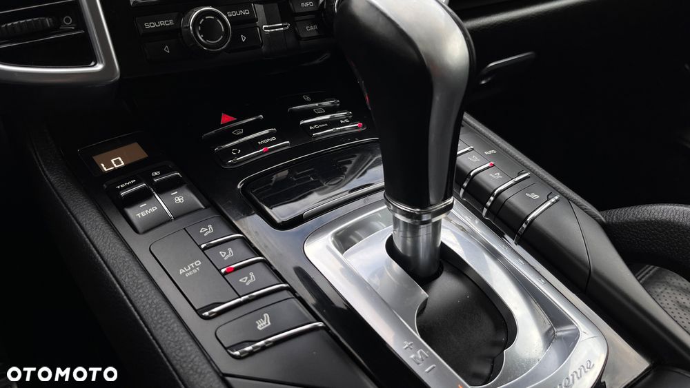 Porsche Cayenne S - 15