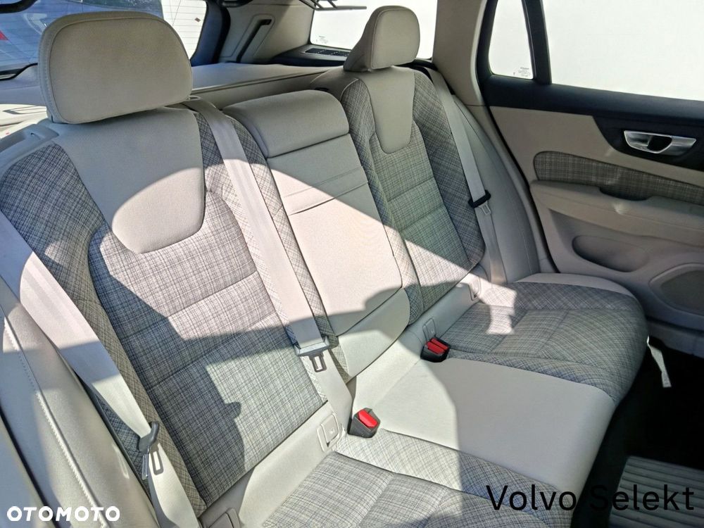 Volvo V60 - 16