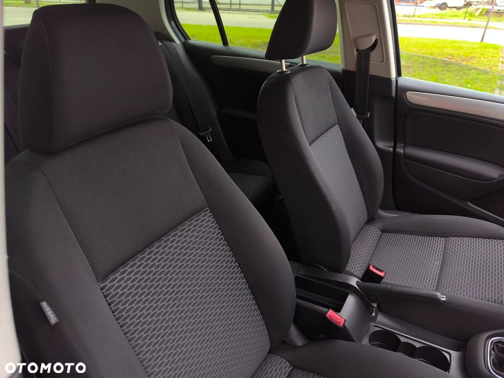 Volkswagen Golf 1.4 Comfortline - 29