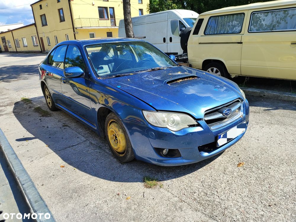 Subaru Legacy - 1
