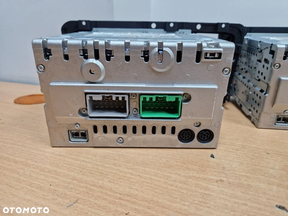VOLVO S60 I V70 II XC70I LIFT RADIO  HU-650 30745812 - 8