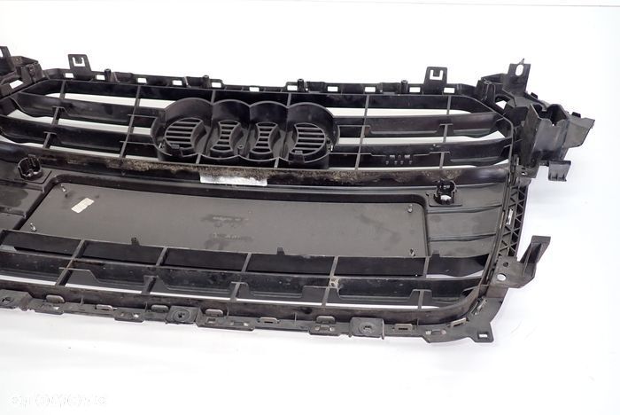 AUDI A4 B8 S-LINE 12- atrapa grill 8K0853651F - 11