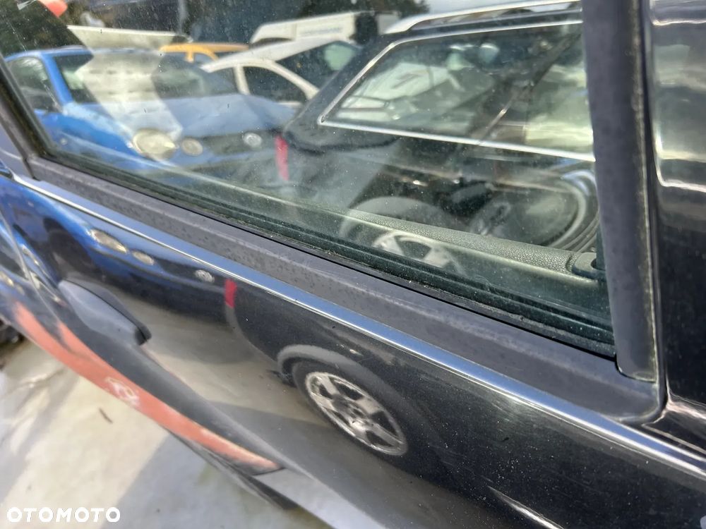 DACIA DUSTER I listwy zgarniające drzwi KOMPLET - 4