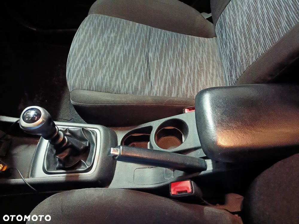 Kia Ceed 1.4 Comfort - 13
