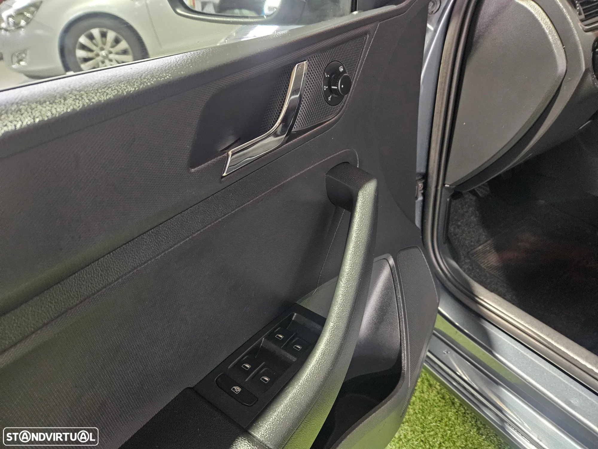 Skoda Rapid Spaceback 1.2 TSi Ambition - 8