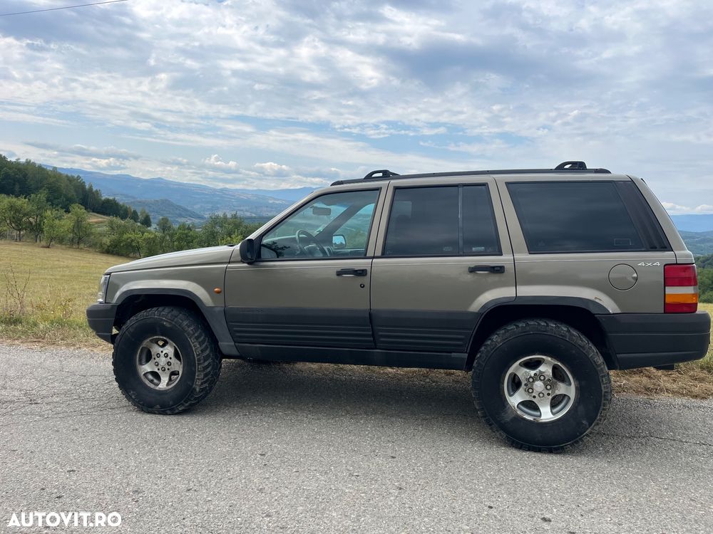 Jeep Grand Cherokee - 2