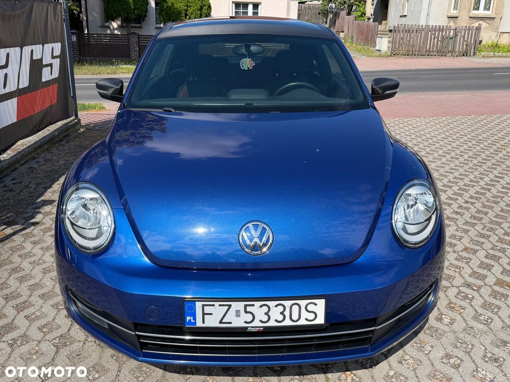 Volkswagen New Beetle - 2
