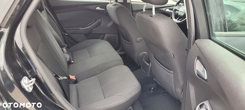 Ford Focus - 23