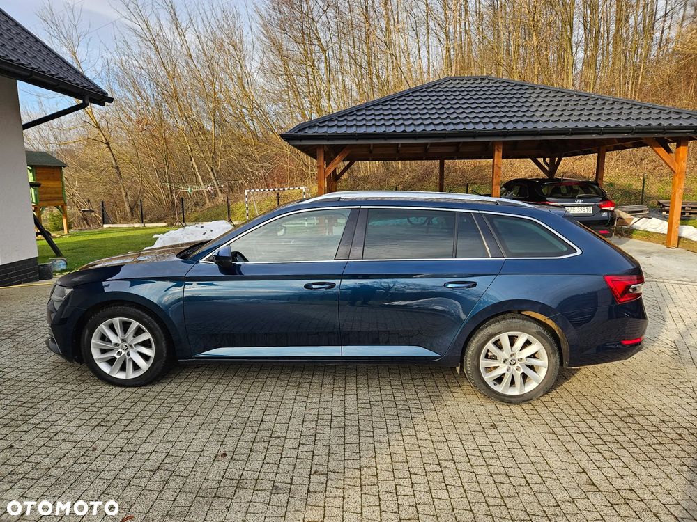 Skoda Superb 2.0 TSI DSG Sportline - 8
