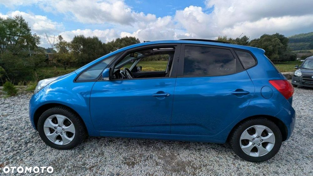 Kia Venga - 16