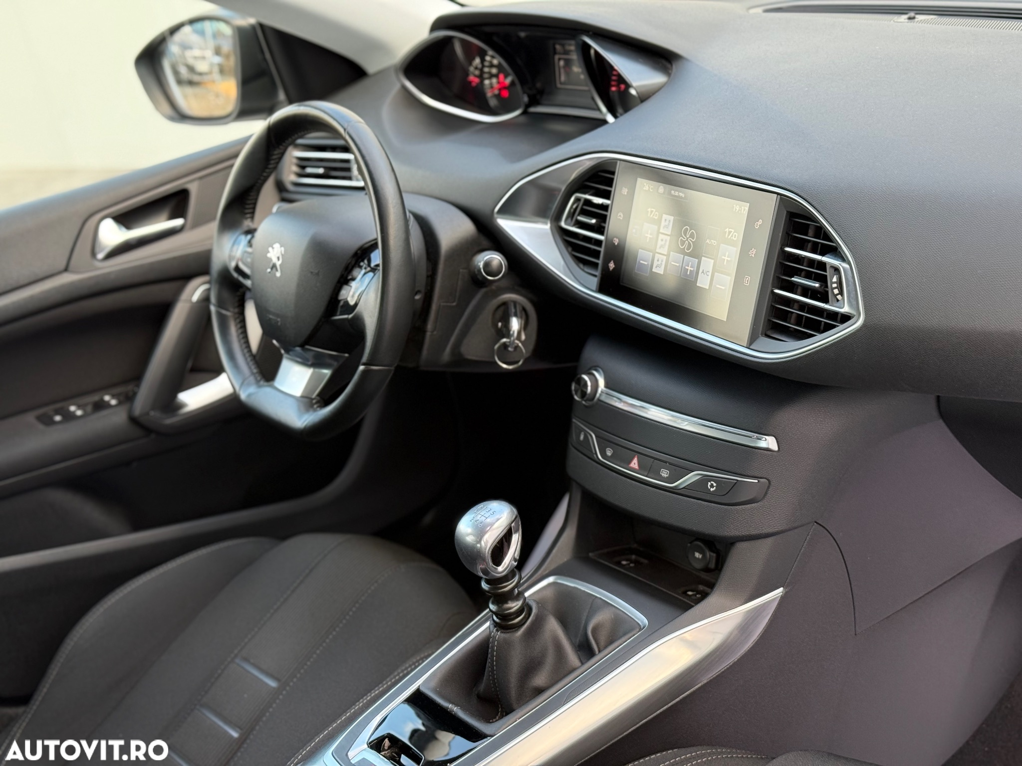 Peugeot 308 1.6 THP Allure - 6