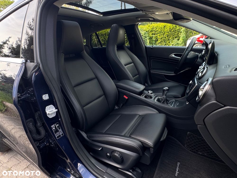 Mercedes-Benz CLA 180 d AMG Line - 7