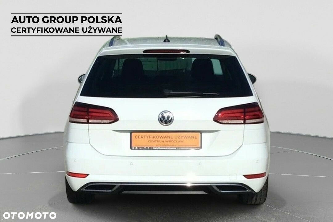 Volkswagen Golf - 4