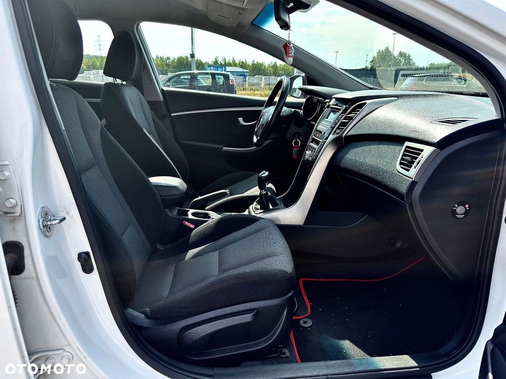Hyundai i30 1.6 Style - 24