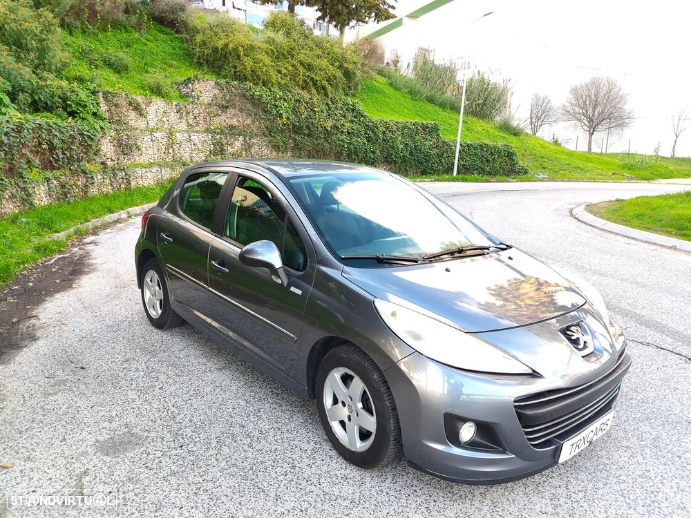 Peugeot 207 1.4 16V SE Millesim 200 Anos - 3