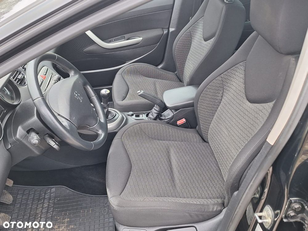 Peugeot 308 120 VTi Premium - 17