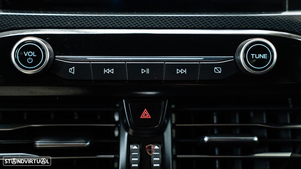 Ford Kuga 1.5 EcoBoost ST-LINE - 36