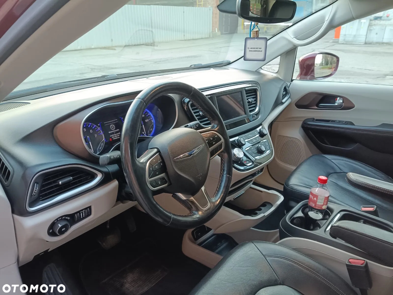 Chrysler Pacifica - 9