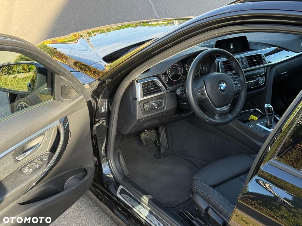 BMW Seria 3 320i GPF xDrive Sport Line Shadow - 13