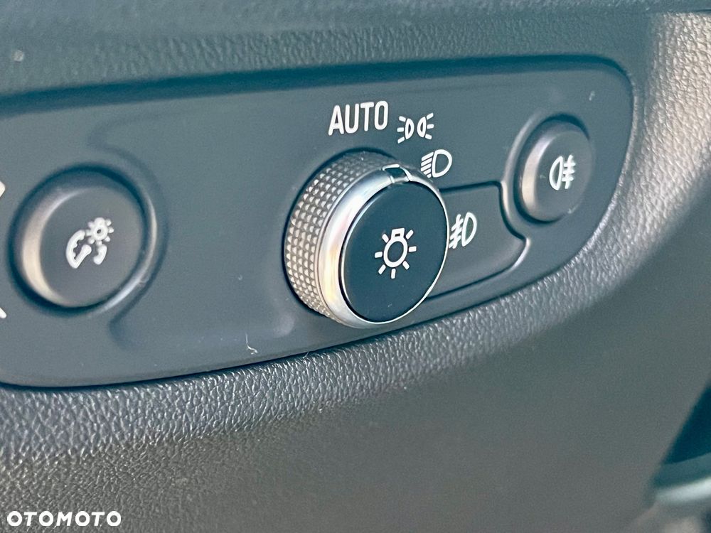 Opel Insignia 2.0 CDTI Business Elegance S&S - 22