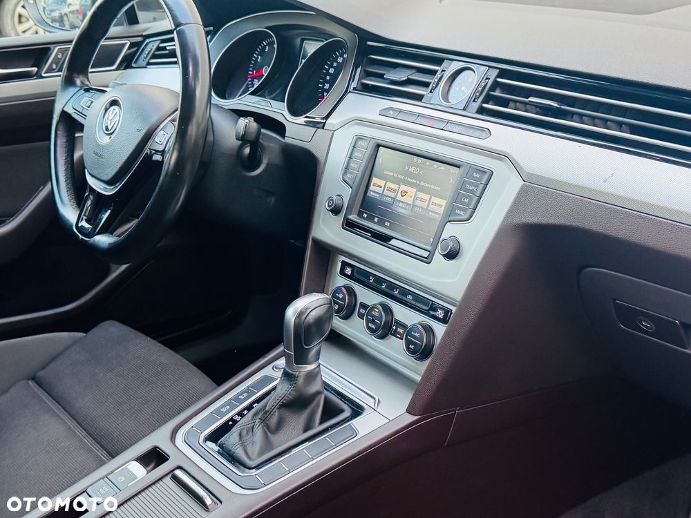 Volkswagen Passat 1.8 TSI BMT Comfortline DSG - 33