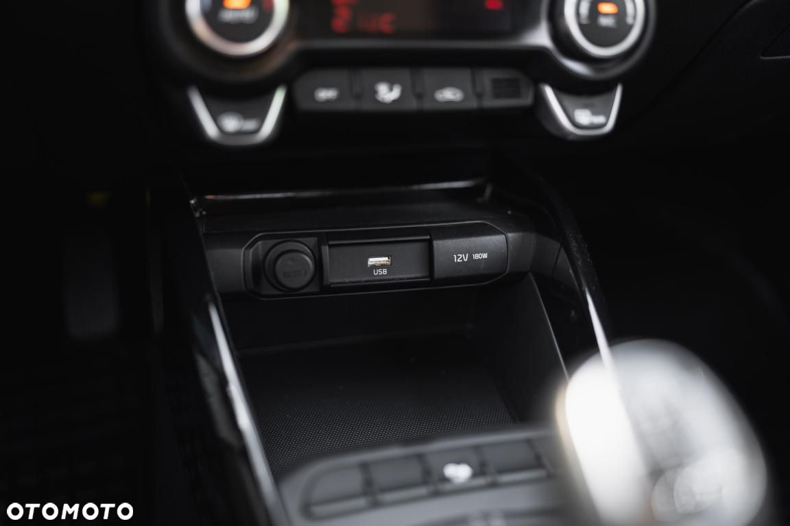 Kia Stonic - 21