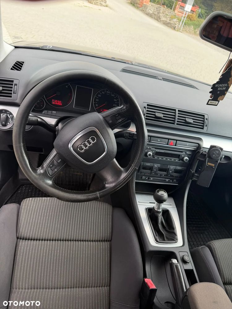 Audi A4 Avant - 7
