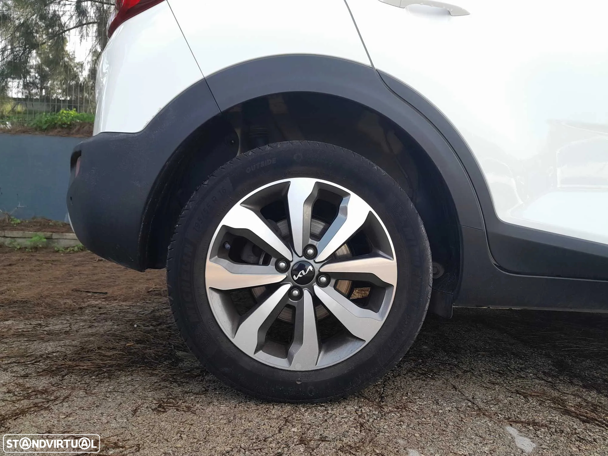 Kia Stonic 1.0 T-GDI EX - 6