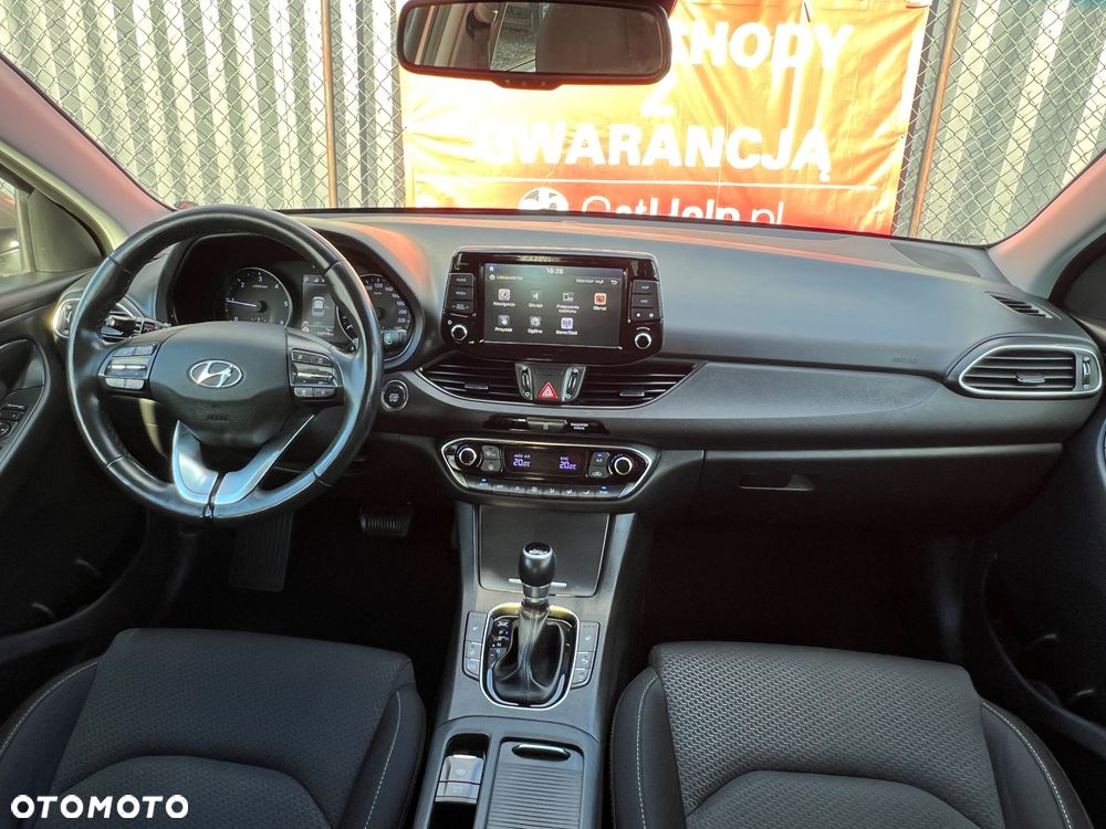 Hyundai i30 1.6 D Premiere Luxury DCT - 8