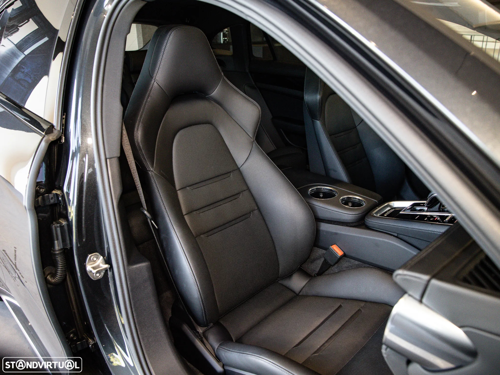 Porsche Panamera Sport Turismo 4S E-Hybrid - 47
