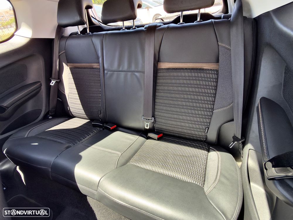 Peugeot 208 1.6 e-HDi Allure - 9