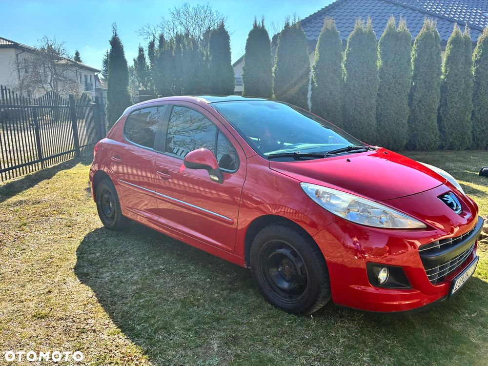 Peugeot 207 - 10