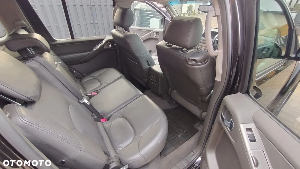 Nissan Pathfinder 2.5 dCi Premium - 15