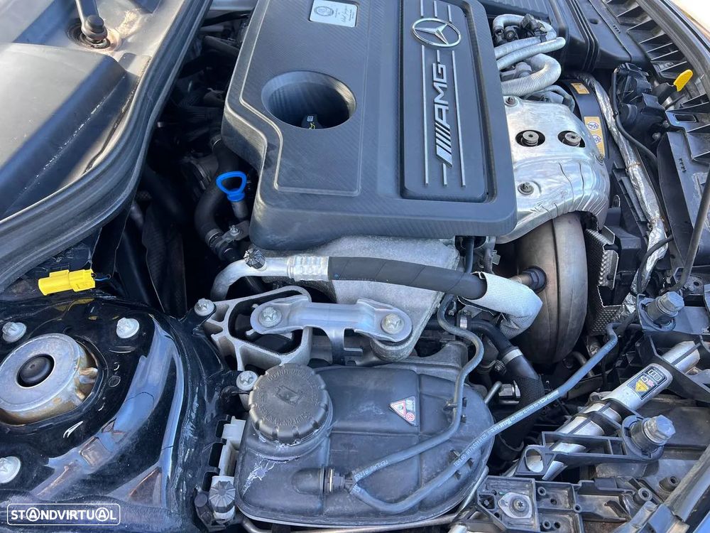 Mercedes-Benz CLA 45 AMG 4Matic 7G-DCT - 16