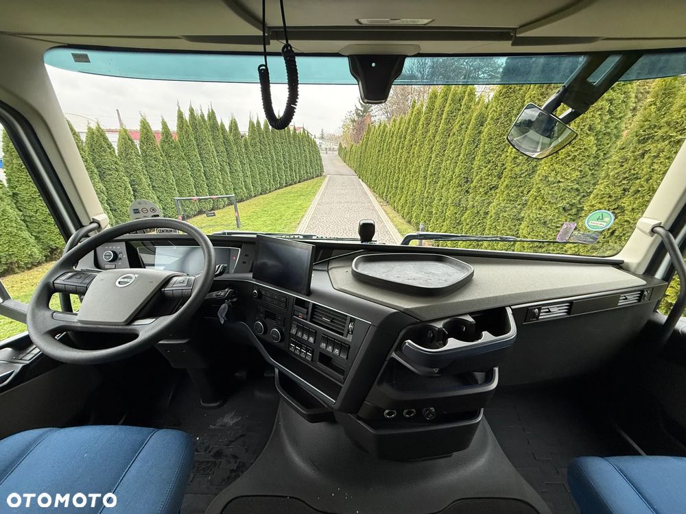 Volvo FH 460 AUTOMAT PARK COOL DWA ZBIORNIKI - 12
