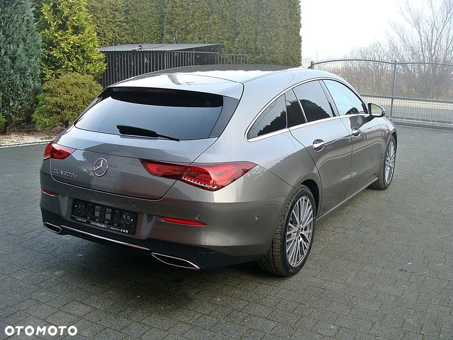 Mercedes-Benz CLA 200 d Progressive 8G-DCT - 5