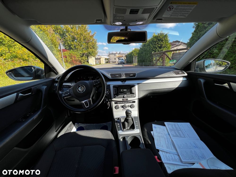 Volkswagen Passat Variant 2.0 Blue TDI SCR Comfortline - 34