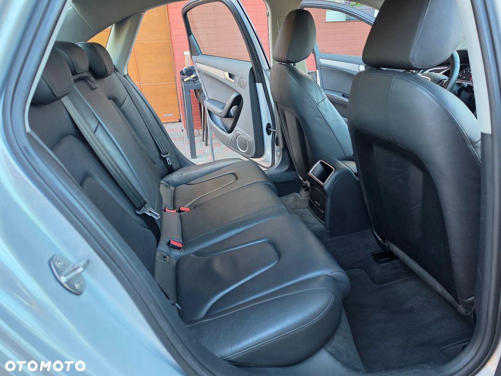 Audi A4 Limousine 1.8 TFSI S line Sportpaket - 22