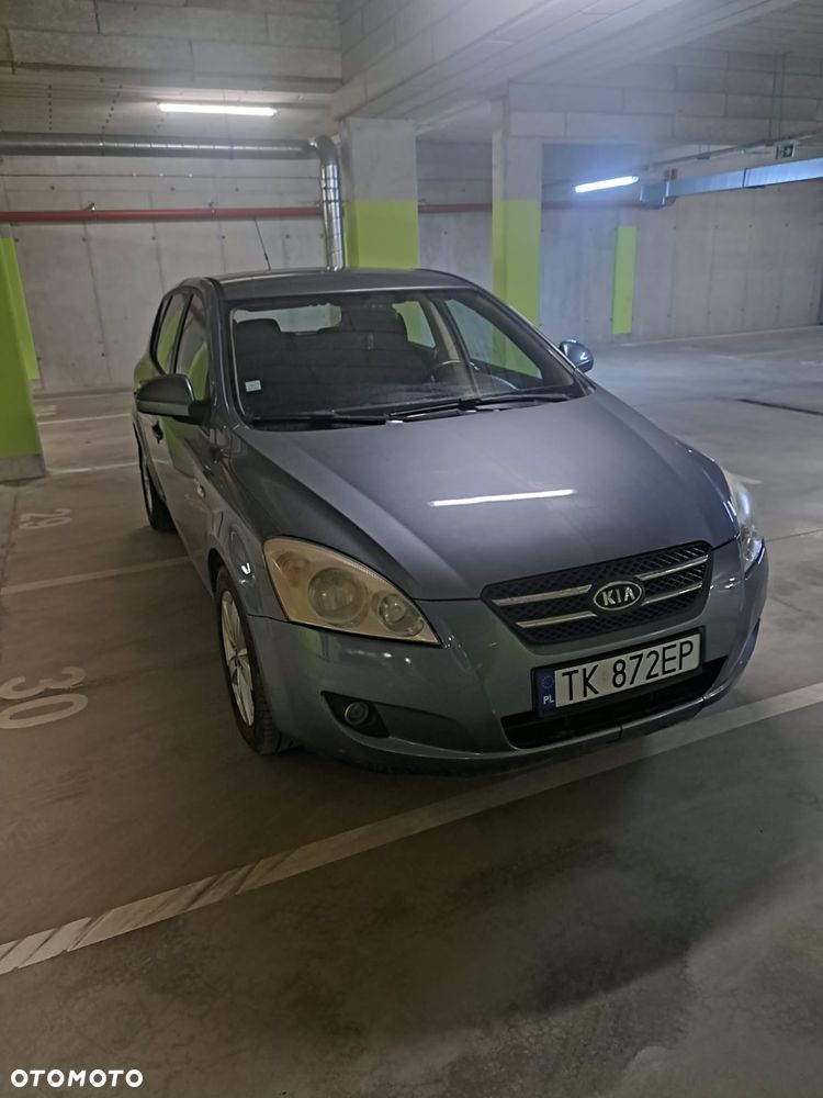 Kia Ceed 1.6 CRDi 90 Vision - 2