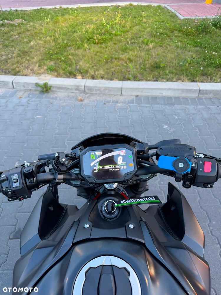 Kawasaki Z 900 - 8