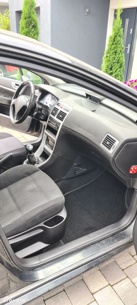 Peugeot 307 1.6 HDi - 12