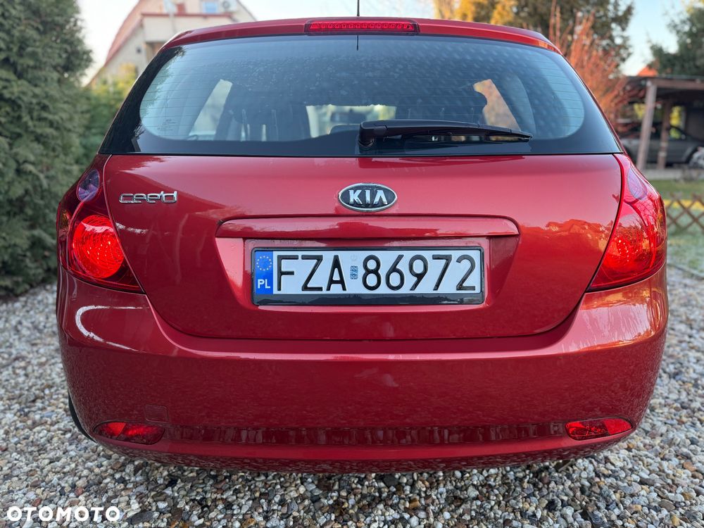 Kia Ceed 1.4 CVVT LX Basis - 17