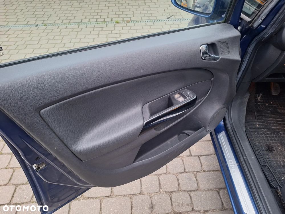 Opel Corsa - 8