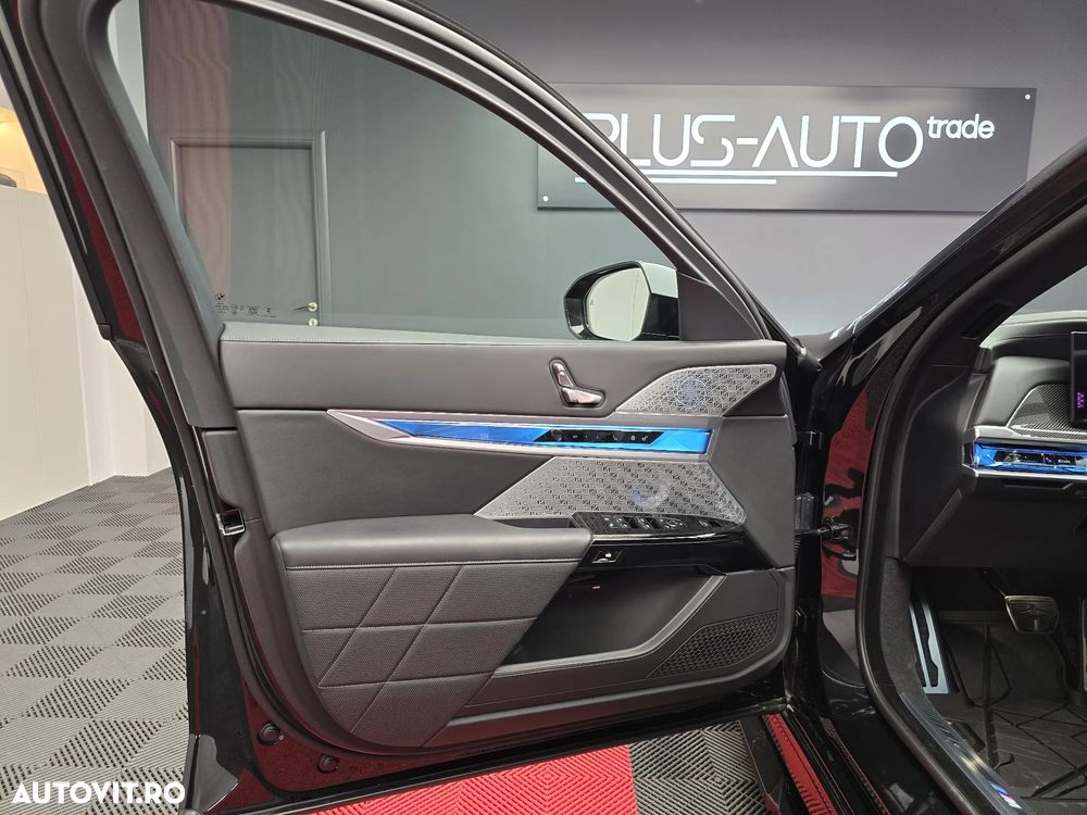 BMW Seria 7 740d xDrive MHEV - 30