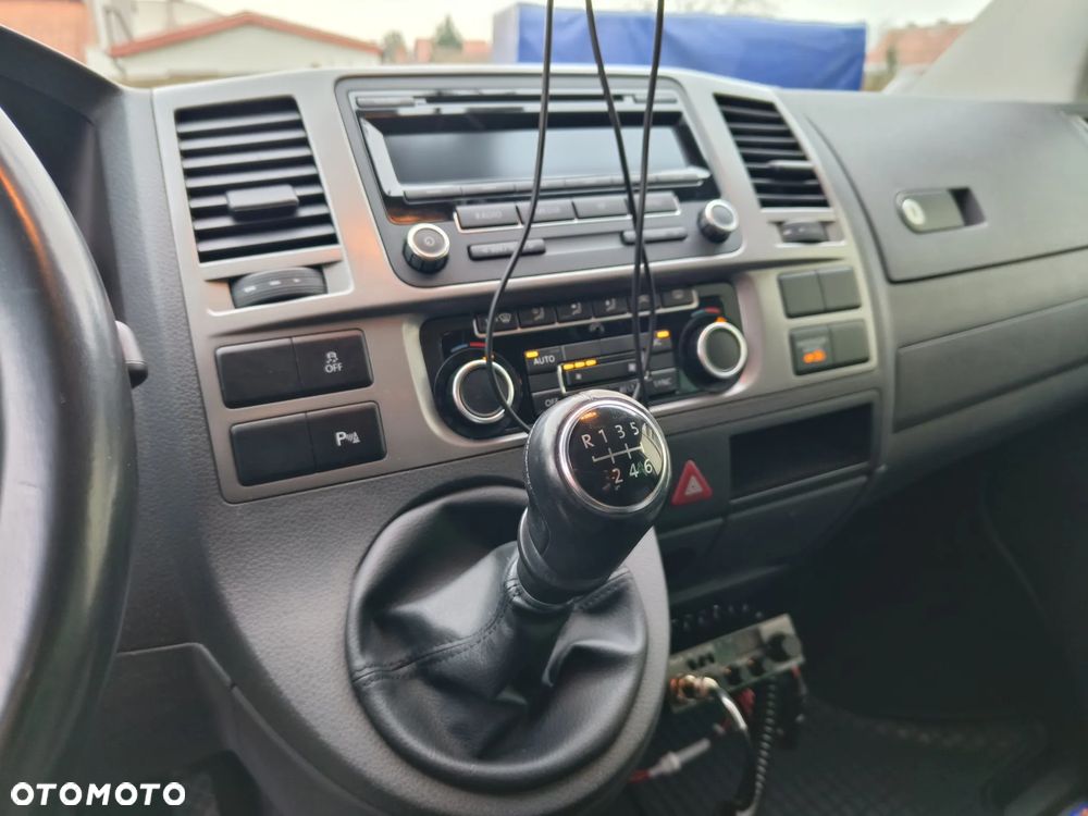 Volkswagen Caravelle L1 Comfortline - 11
