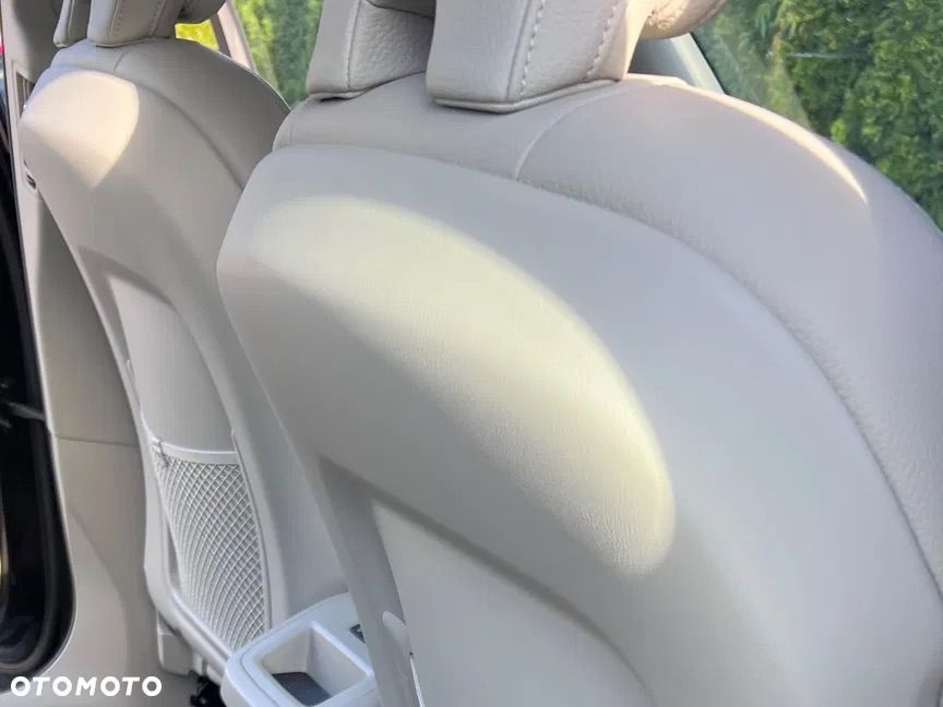 Volvo XC 60 B4 D AWD Plus Bright - 29