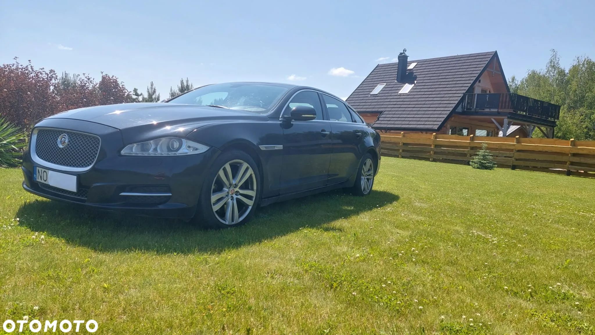 Jaguar XJ 5.0 V8 LWB Portfolio - 1