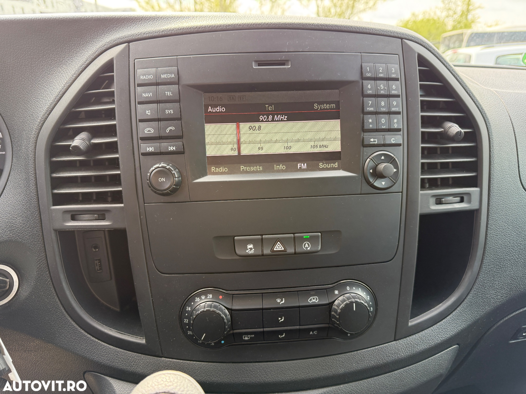 Mercedes-Benz Vito - 10