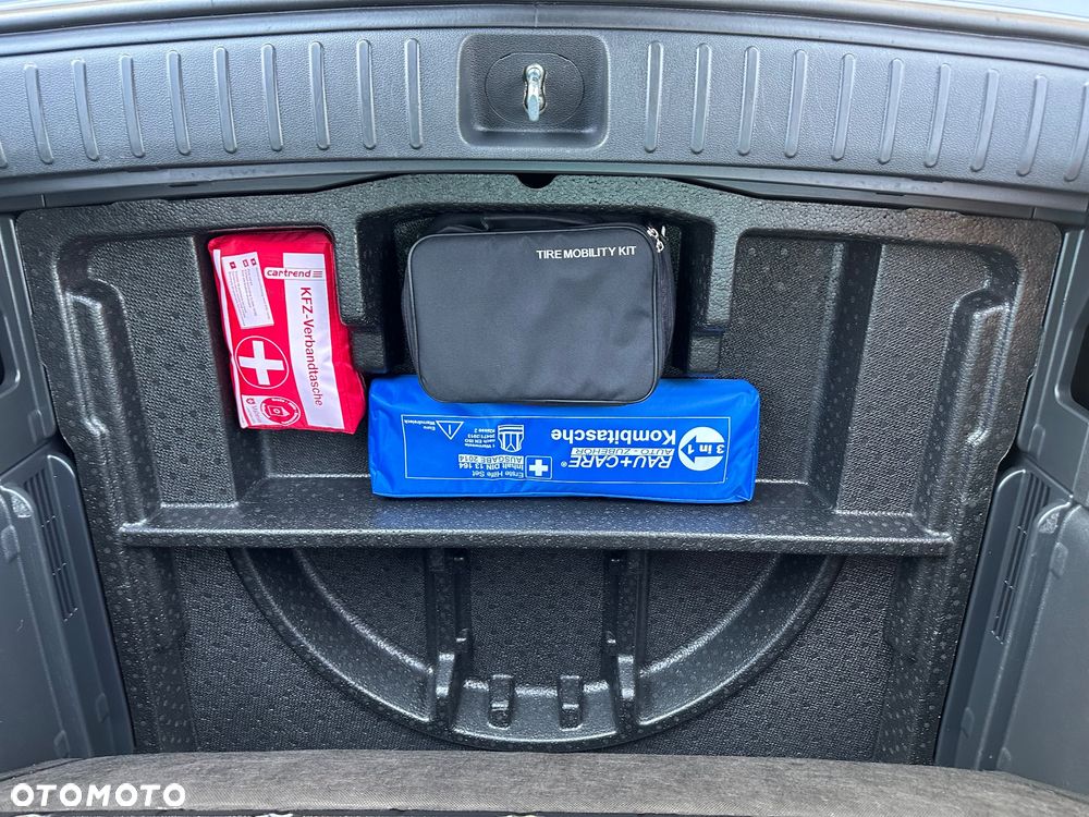 Hyundai Tucson blue 1.7 CRDi 2WD Intro Edition - 21